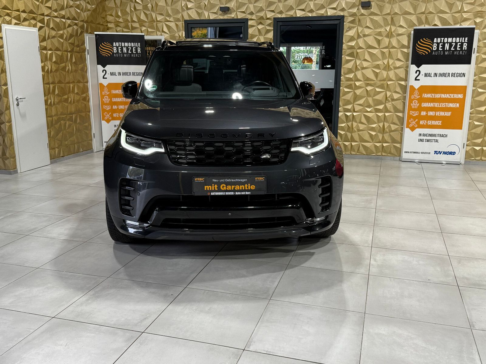 Fahrzeugabbildung Land Rover 5 R-Dynamic HSE D300/7-SITZER/PANO/3D-KAM/VOLL