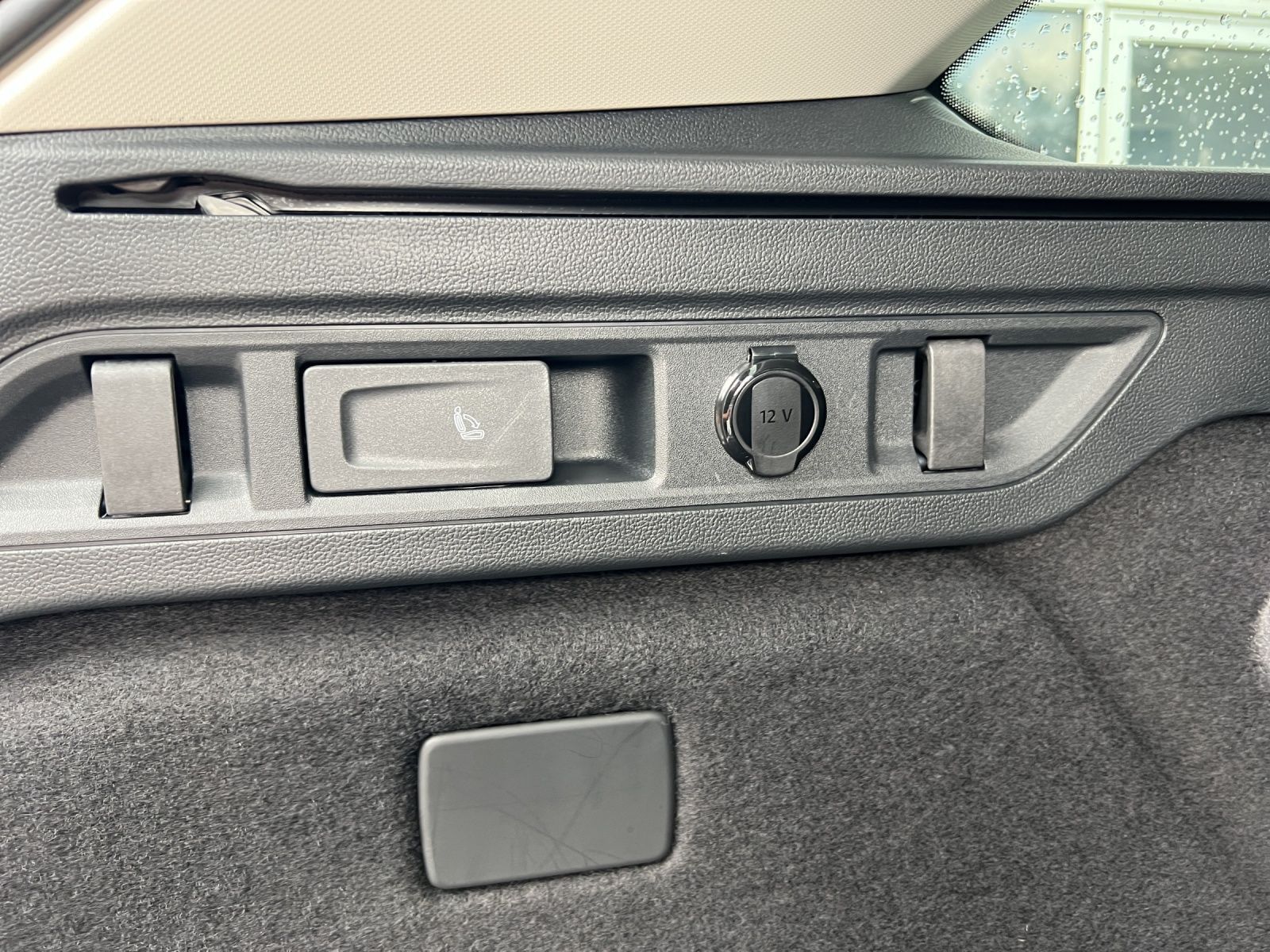 Passat Variant Business 1.5 TSI eHybrid DSG AHK