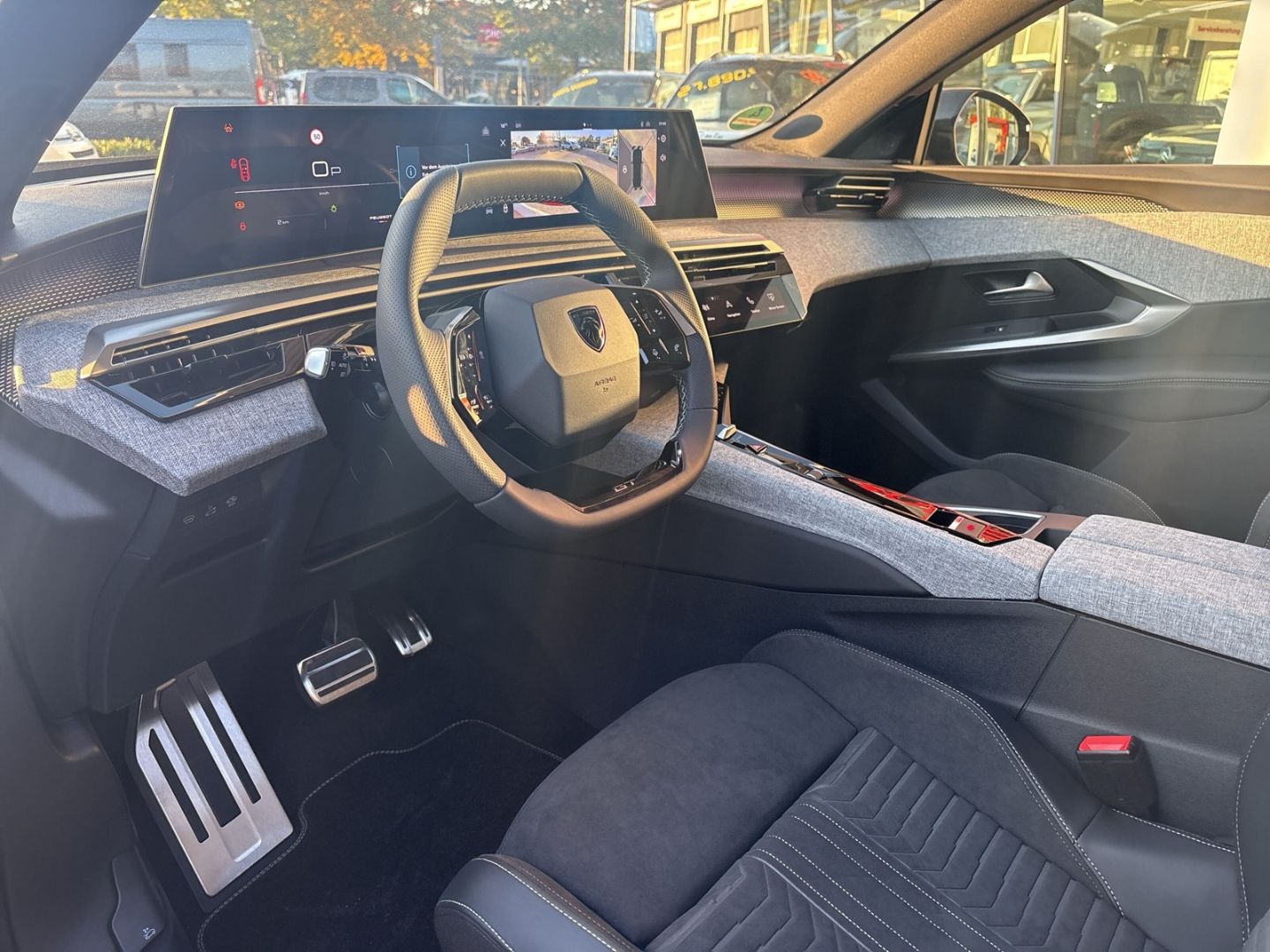 Fahrzeugabbildung Peugeot 3008 GT Hybrid 145 e-DSC6 Navi ACC El. Heckklapp