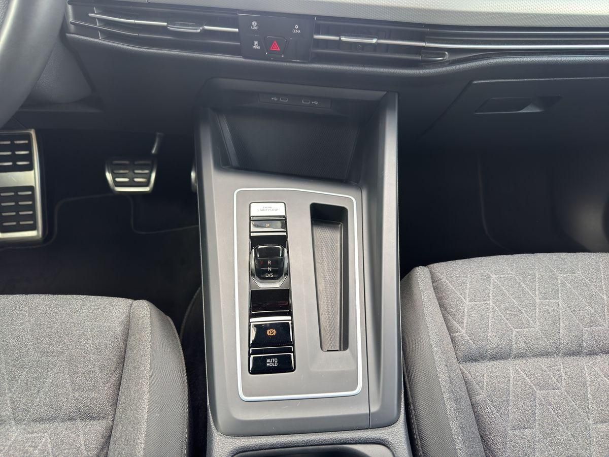 Fahrzeugabbildung Volkswagen Golf Move 1.0 eTSI 81 kW