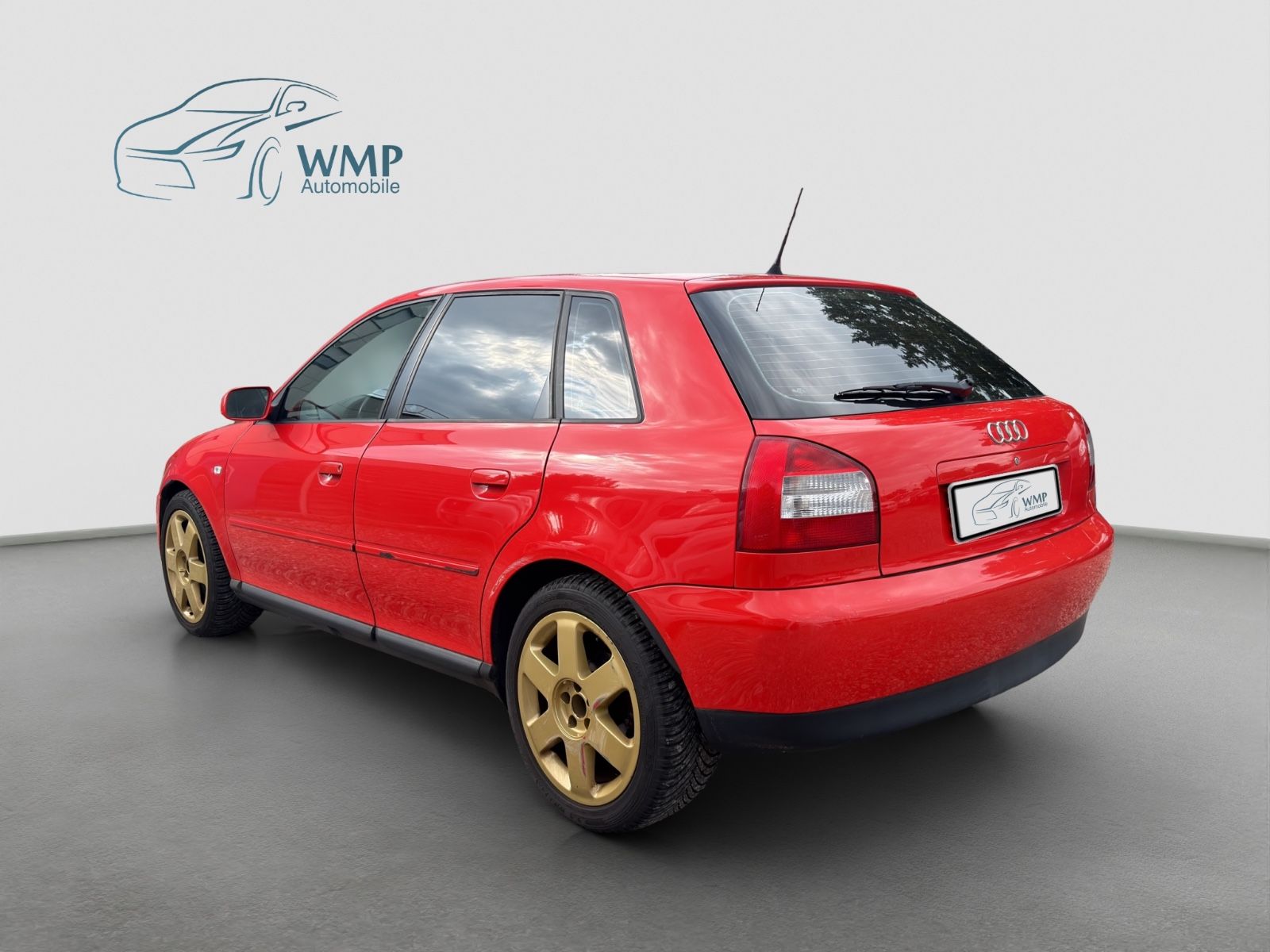 Fahrzeugabbildung Audi A3 1.8T tiptronic/TÜV/HU/Subwoofer/Sportsitze