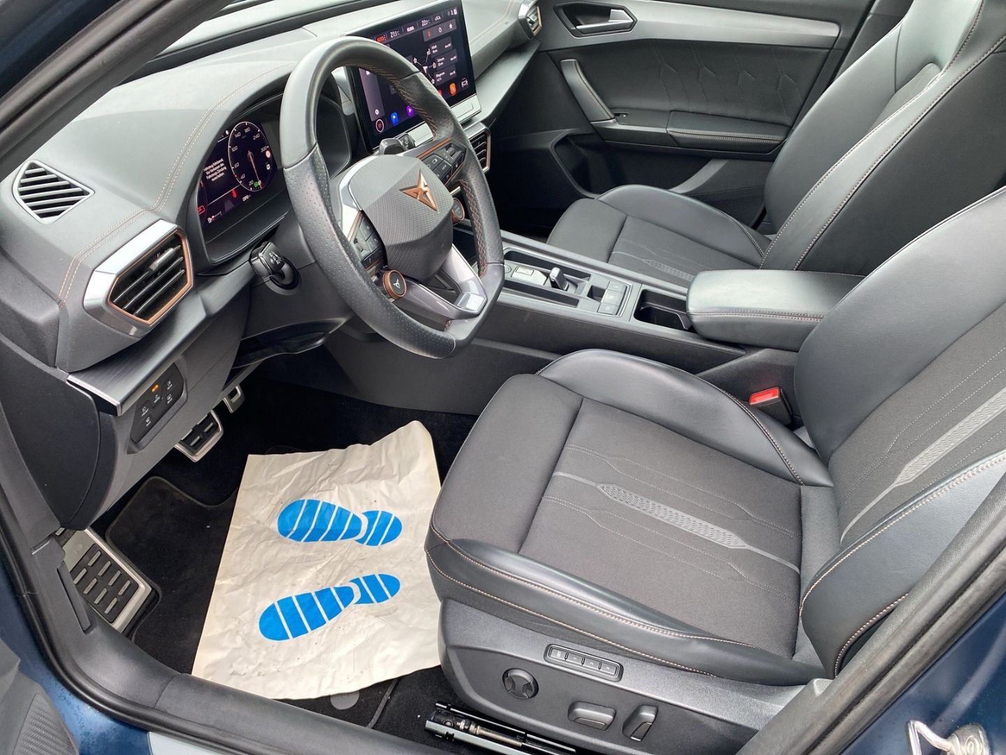 Fahrzeugabbildung CUPRA Formentor VZ 4Drive*NAVI*SHZ*RFK*PDC*Car-Play*