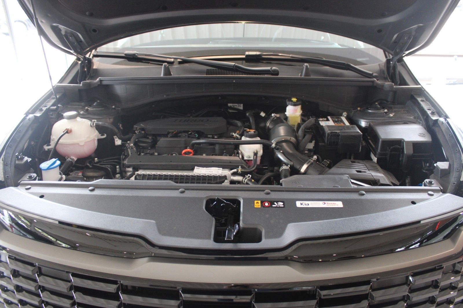 Fahrzeugabbildung Kia Sportage 1.6 T-GDI DCT Automatik Black Edition