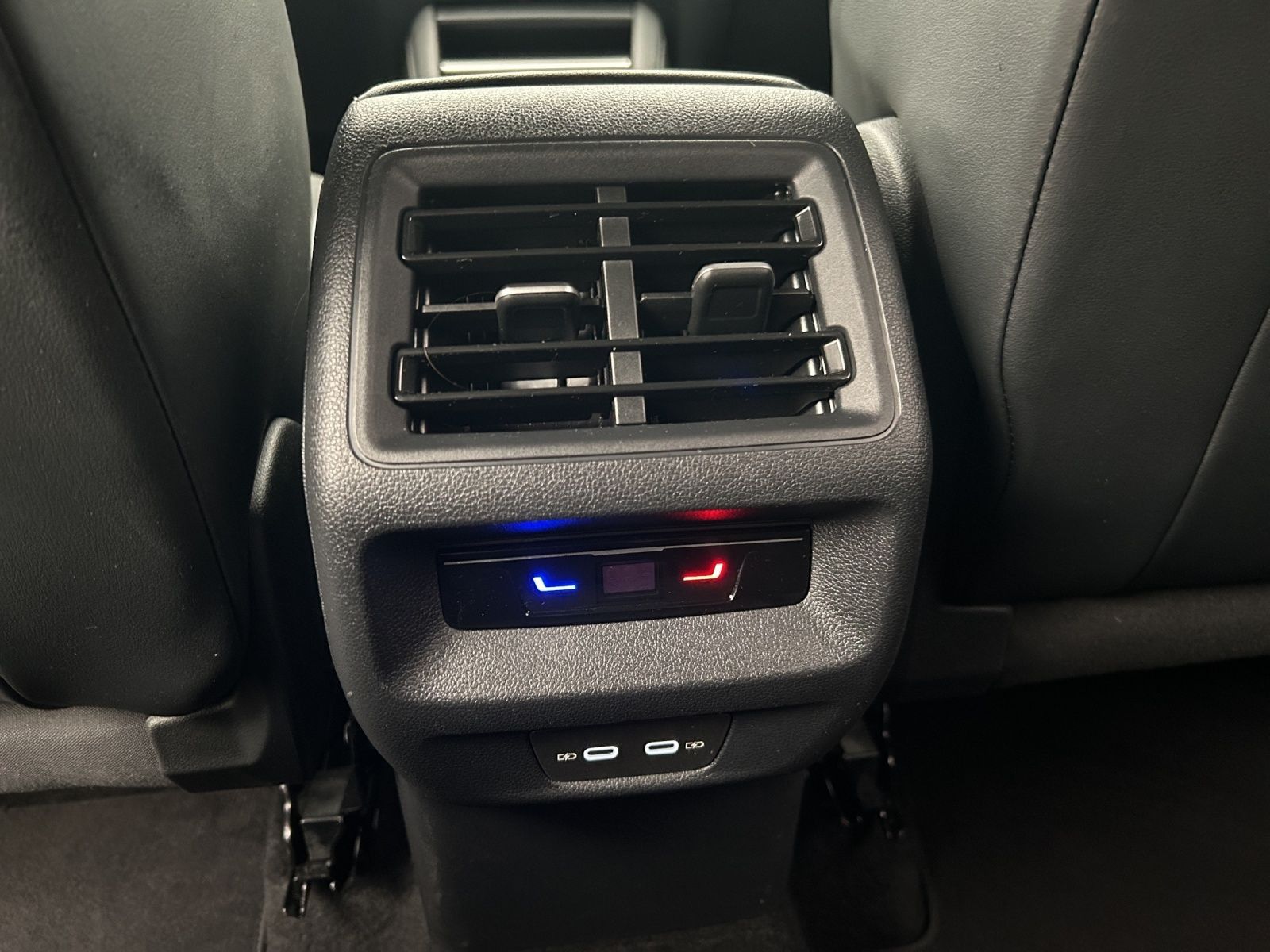 Volkswagen Tiguan - Bild 8