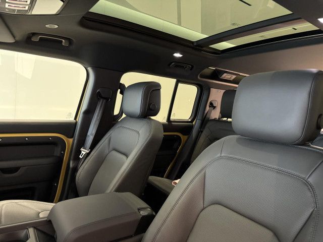 Foto Nummer 11: LAND ROVER Defender