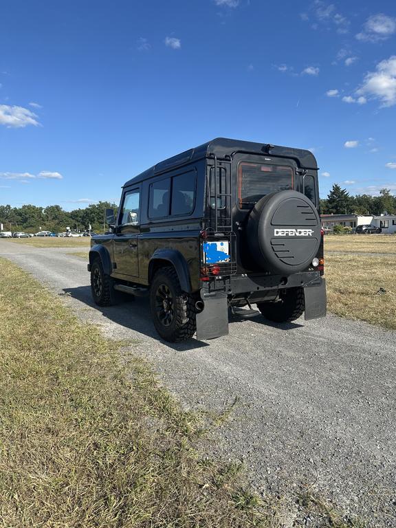 Land Rover Defender
