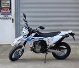 Suzuki DR-Z4SM SUPERMOTO - SUZUKI SUPERMOTO