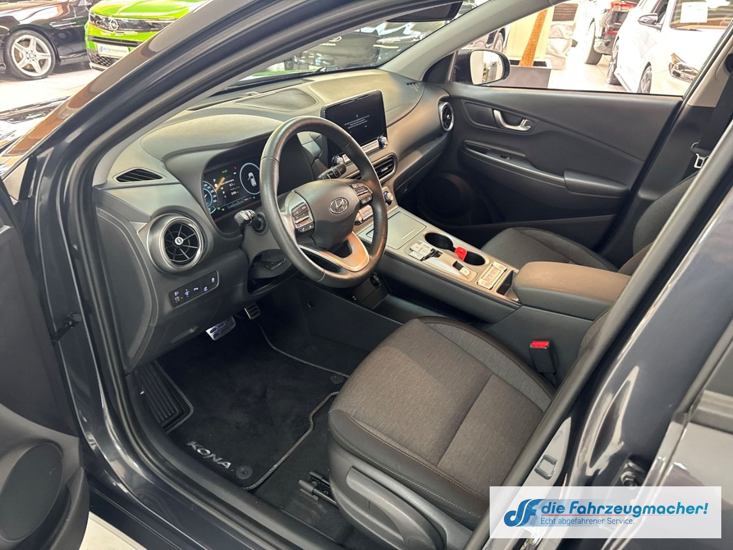Fahrzeugabbildung Hyundai KONA Elektro 2WD Apple CarPlay Android Auto Klim