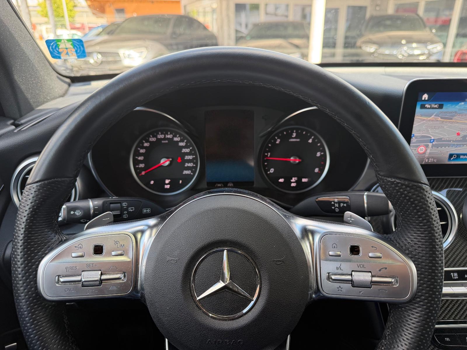 Mercedes-Benz GLC 300d 4Matic*AMG*AHK*Pano*Memory*Distr*360°