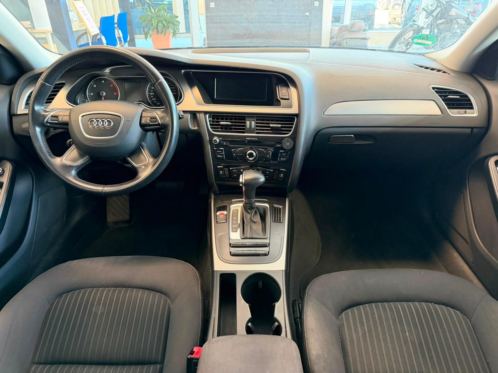 Audi A4 2013 — photo 8