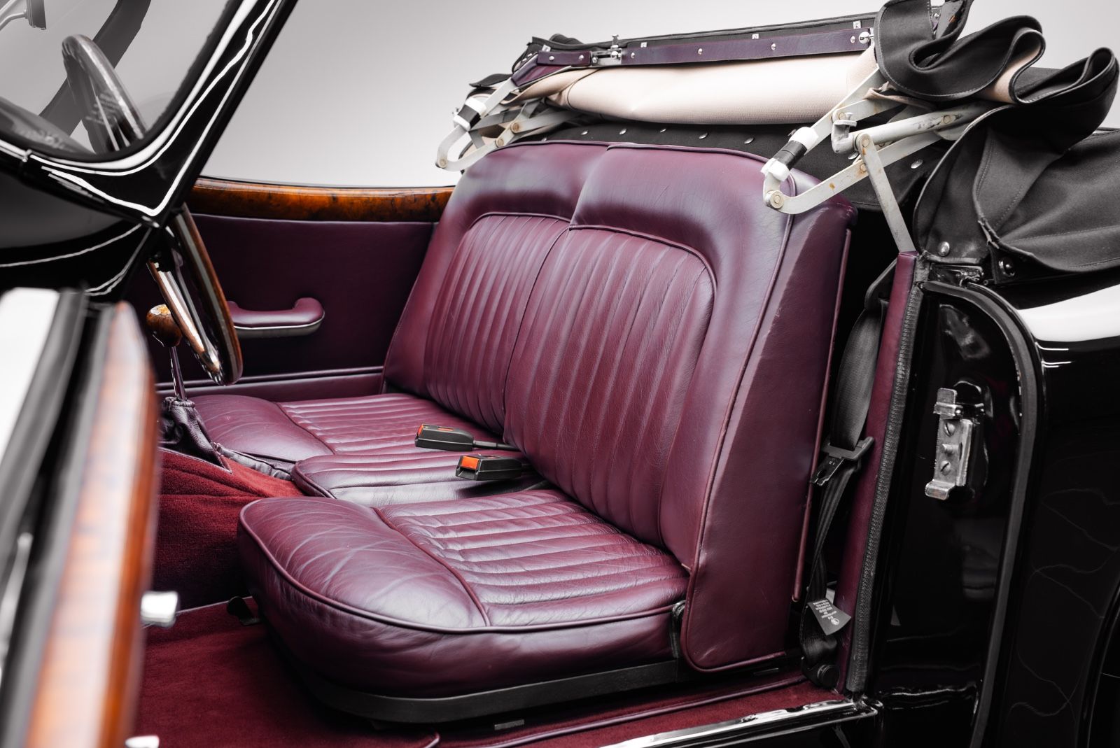 Fahrzeugabbildung Jaguar XK 150 S OTS/TOP/VOLL RESTAURIERT