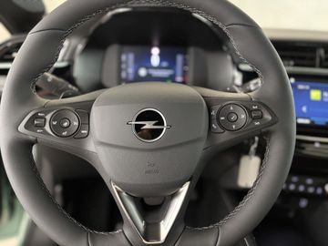Fotografie 18 des Opel Corsa 1.2 Direct Injection Turbo Hybrid 48 V YES