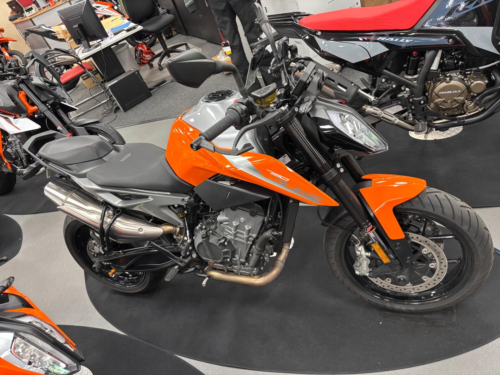 KTM Duke 790 - erste Hand - kurzer Kennzeichenhalter