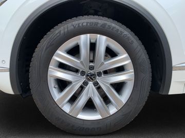 Volkswagen Touareg - 7