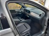 Mercedes-Benz B180 Style/ 360° Kamera/AHK/High Perf.Scheinwerf - mit Benzin-Antrieb: Kleinbus, 1.3