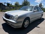 Mercedes-Benz E 220 CDI CLASSIC Classic - gebrauchte Mercedes-Benz E 220 aus dem Jahr 2000