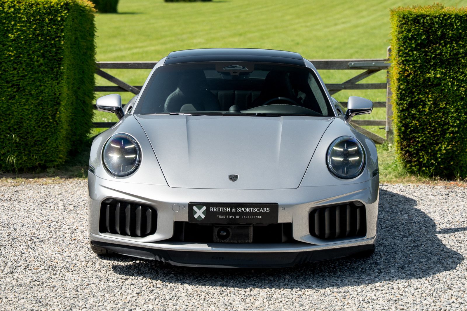 Porsche 992 .2 Turbo S 3.6L Flat 6 T-Hybrid - 1 Owner imagem 2
