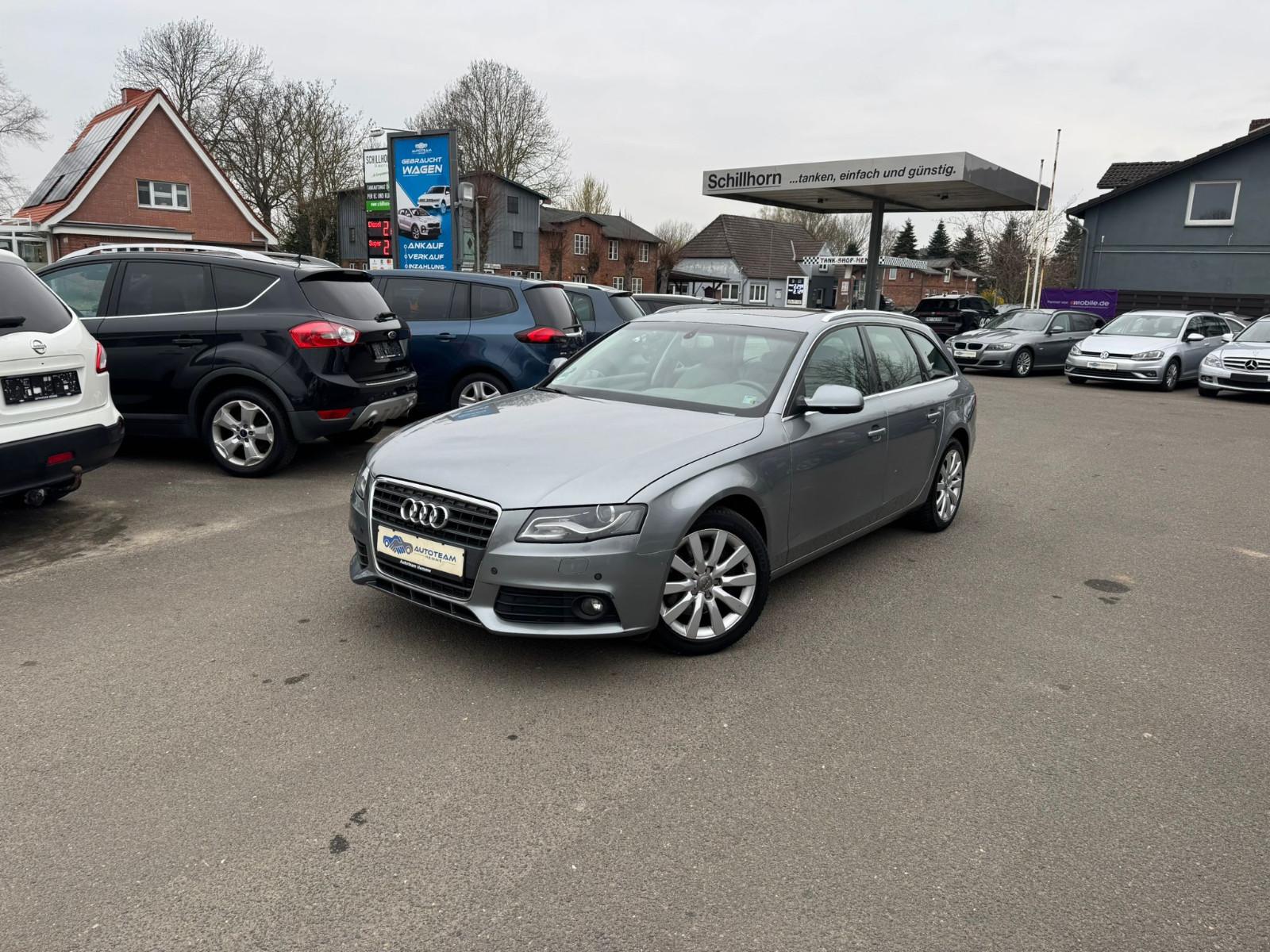 Audi A4 2.0 TFSI QUATTRO TÜV+SERVICE NEU/LEDER/NAVI