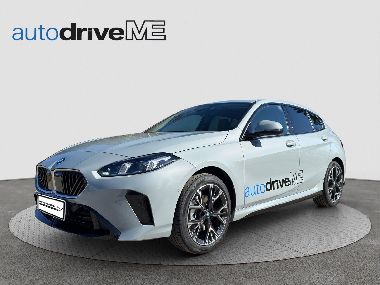 BMW 116 DESIGN KAM LED ACC Kam. SHZ AHK AUT KeyLess