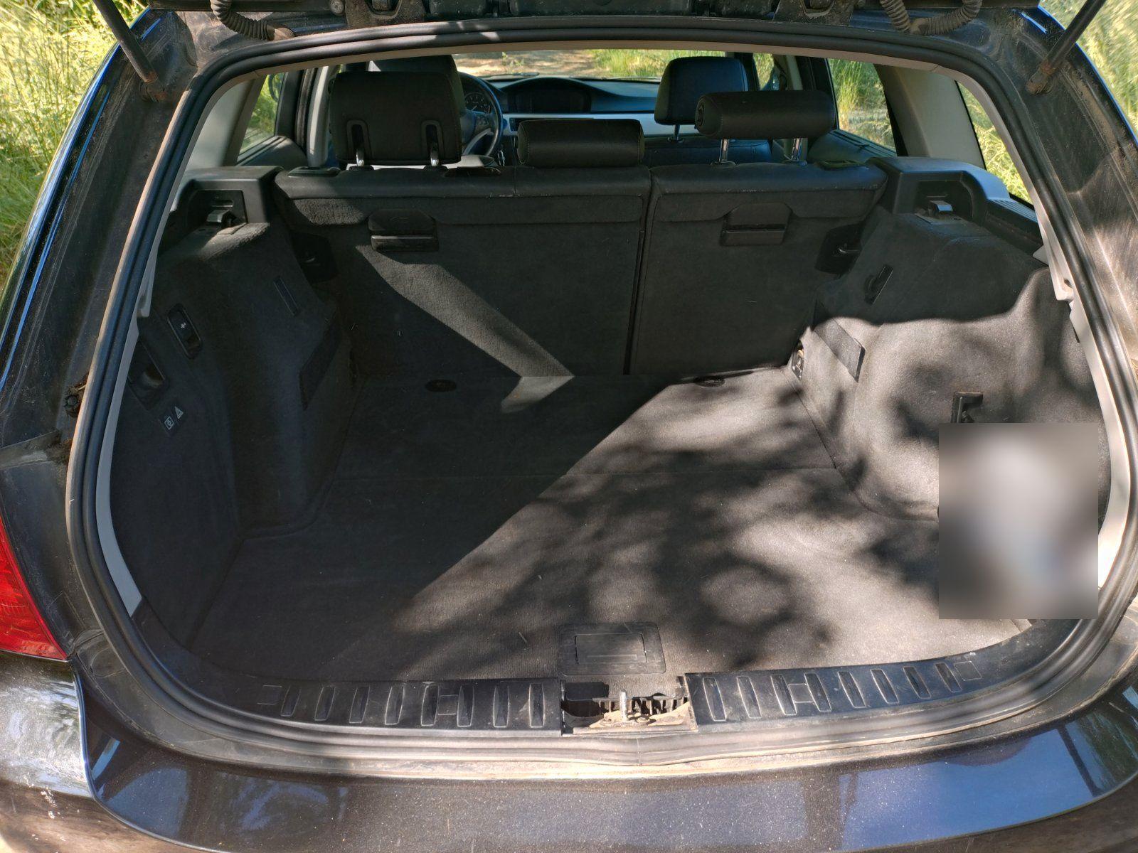 BMW 325 2009 — photo 11