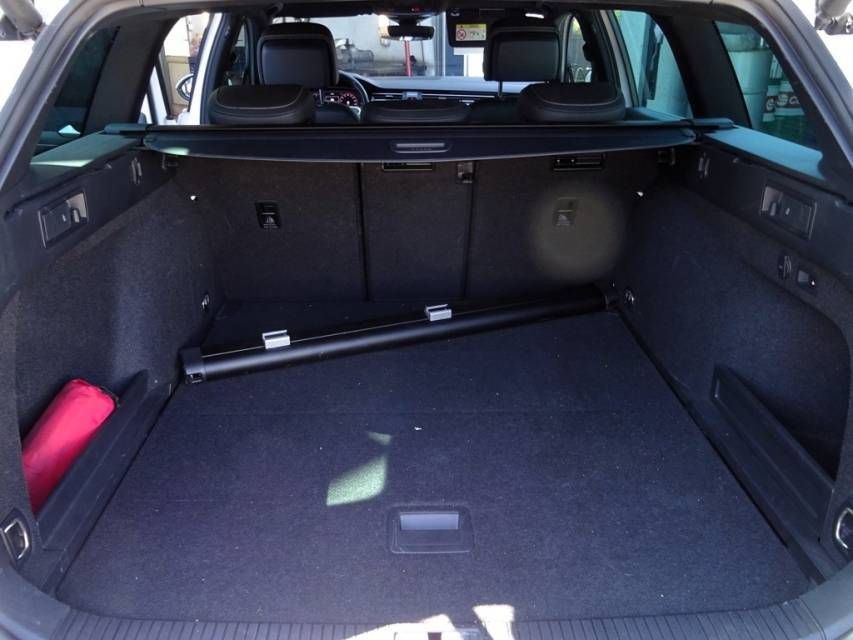 Fahrzeugabbildung Volkswagen Passat Variant 2.0 TDI 4Motion R-Line Business A
