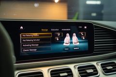 MERCEDES-BENZ GLE 63 S AMG*AHK*HU*PANO*360*SPORT-AUSPUFF*BURM* MERCEDES-BENZ GLE 63 S AMG*AHK*HU*PANO*360*SPORT-AUSPUFF*BURM*