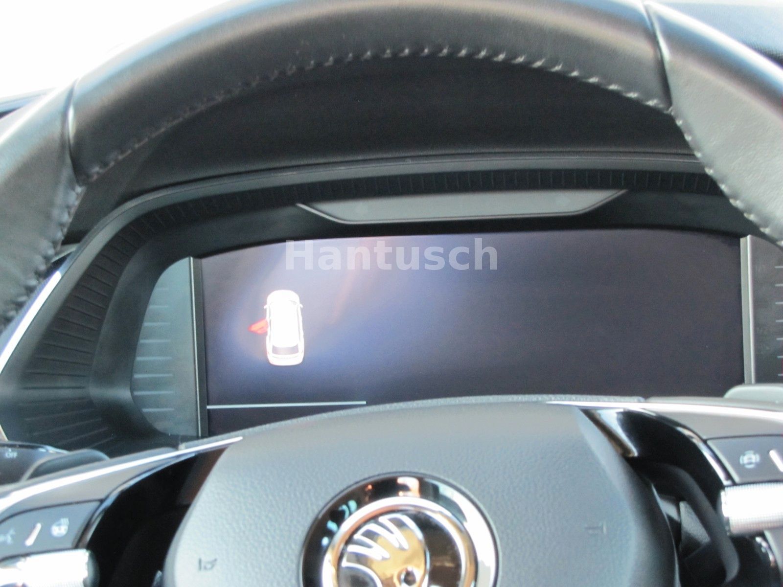 Fahrzeugabbildung SKODA Octavia Combi Clever iV 1.4l TSI DSG