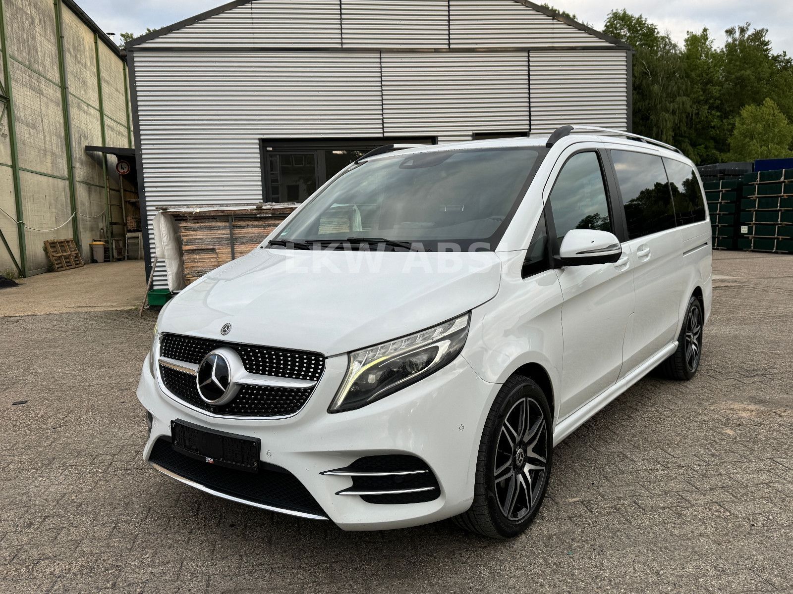 MERCEDES-BENZ V 250/ Lang Amg Line * Burmester*