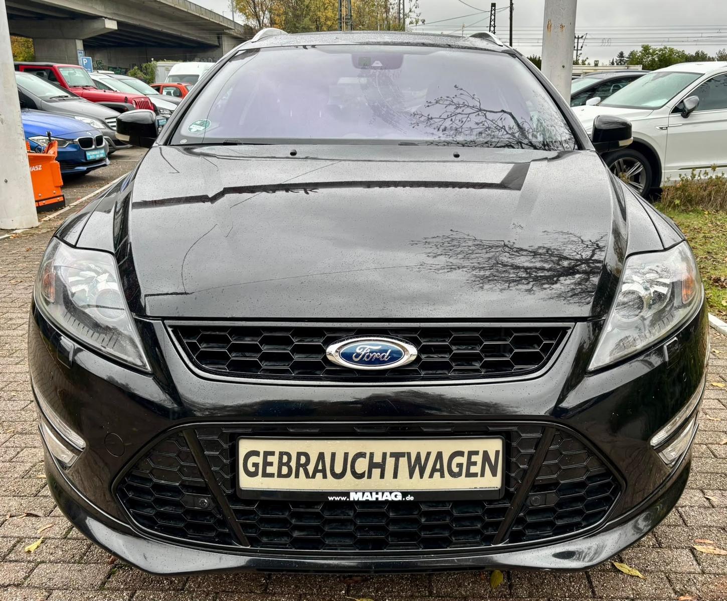 Ford Mondeo 2014 — rear view