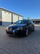 Volkswagen Golf R32 R32 - Offers matching your search criteria