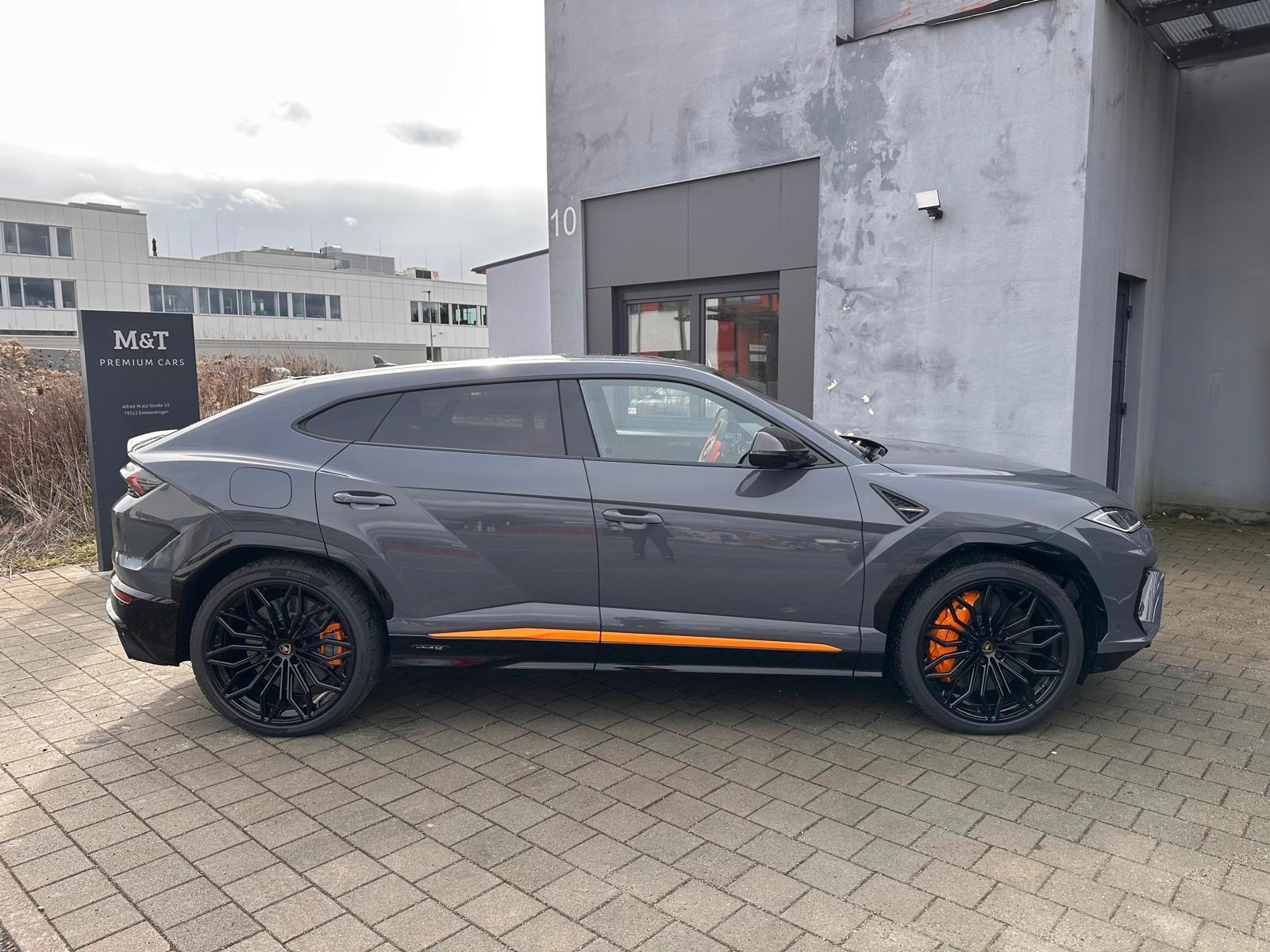 Lamborghini Urus Lamborghini Urus SE 4.0/Carbon Pk/23"/B&O