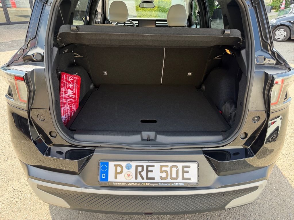 Fahrzeugabbildung Citroën e-C3 Aircross 113 Standard-Range MAX