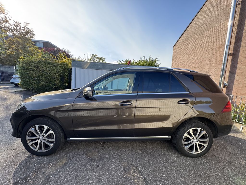 Image of Mercedes-Benz GLE 350