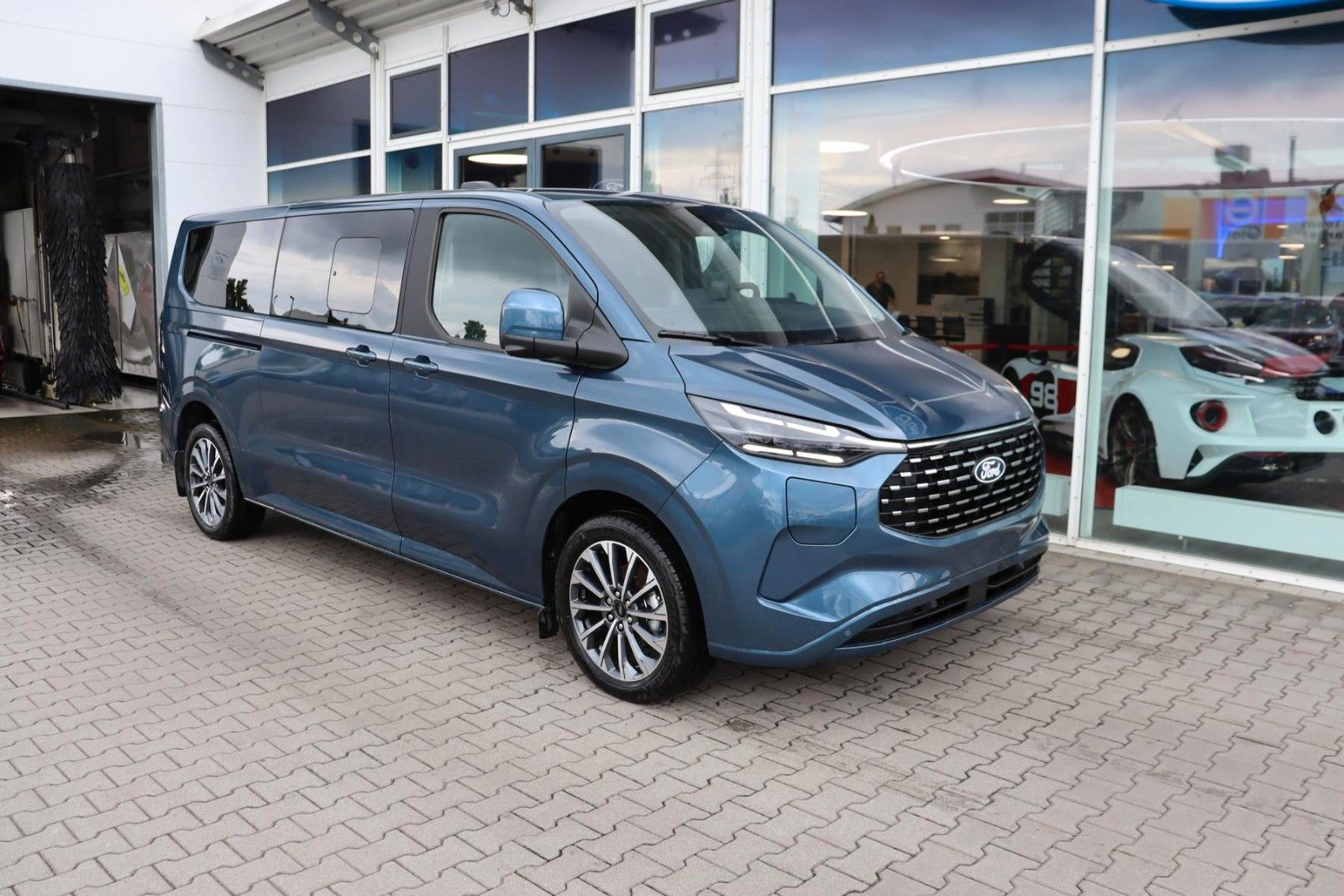 Ford Tourneo Custom Titanium X PHEV 340 L2 0,0% FIN*