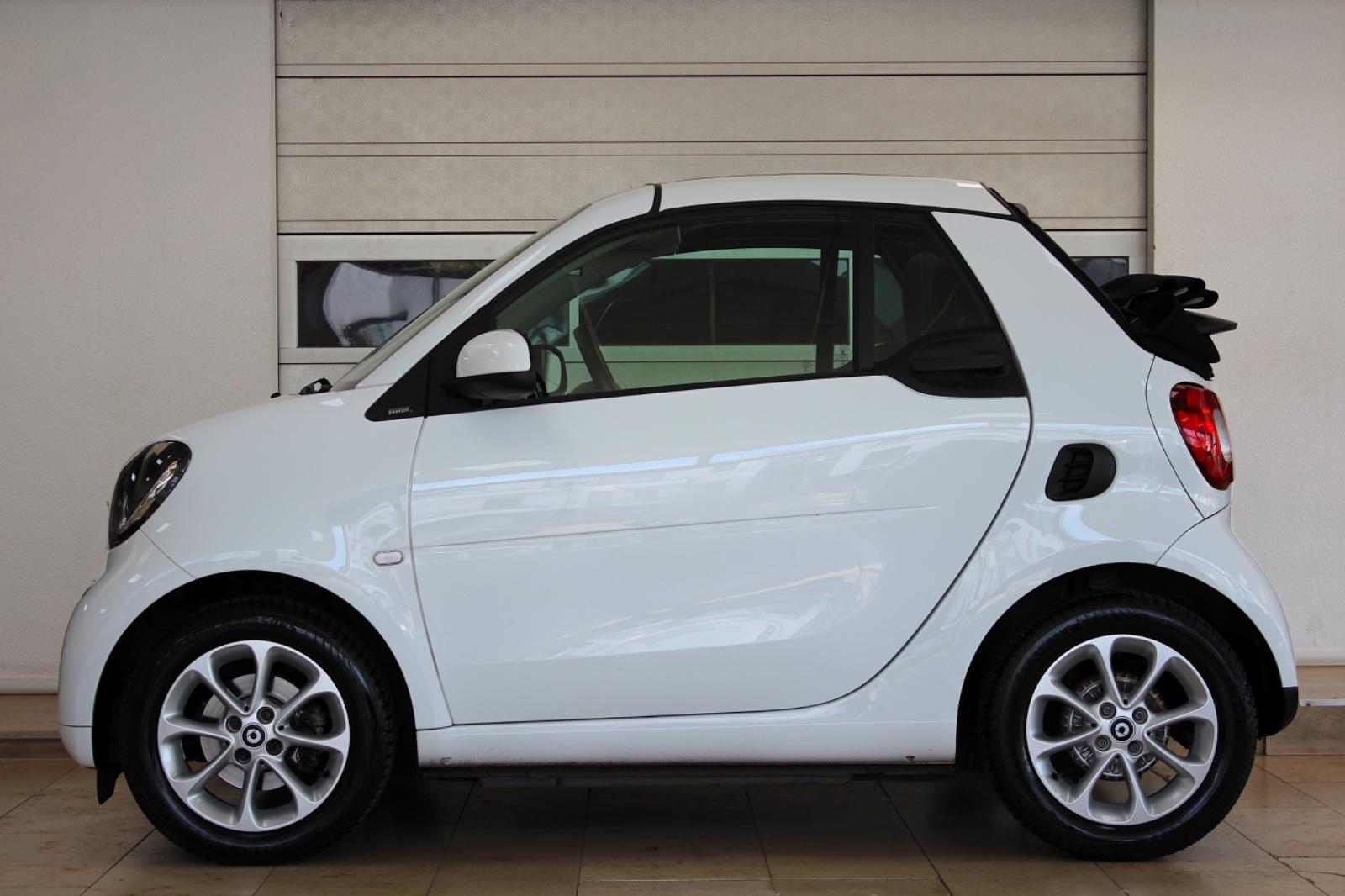 Smart ForTwo Cabrio 1.0 Aut. Passion *NAVI*SHZ*LED*