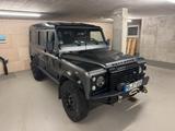 Land Rover Defender 110 TD4 Station Wagon SE SE - graue Land Rover Defender