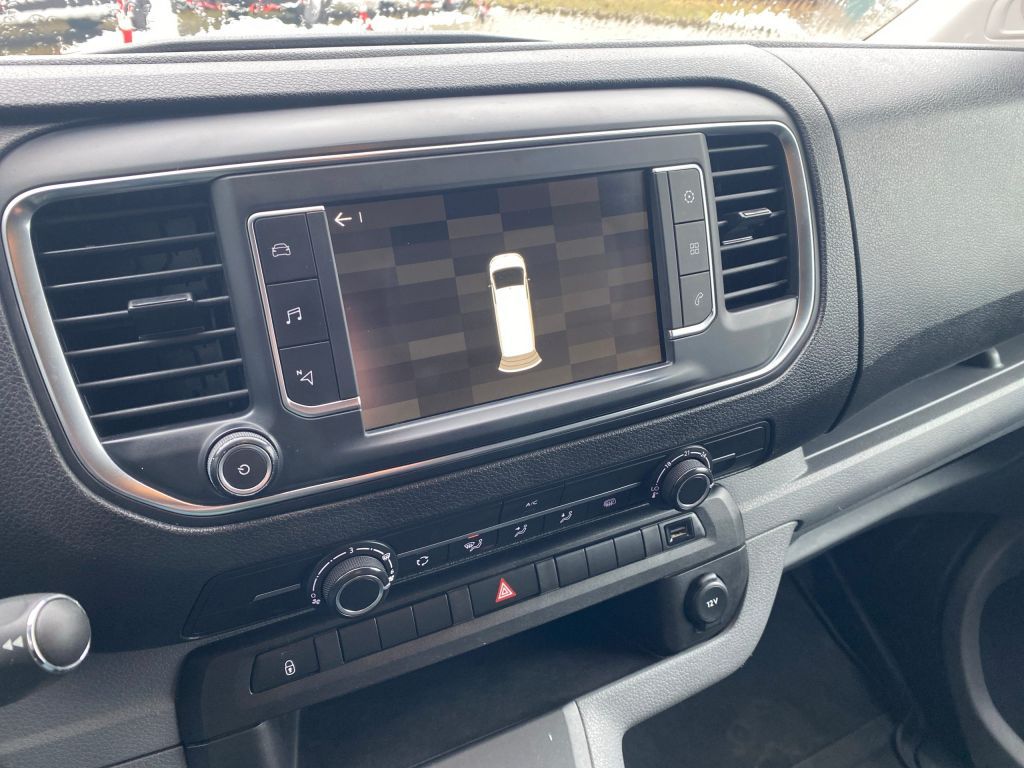 Fahrzeugabbildung Citroën Jumpy Variospace XL BlueHDi 120 Worker *6-Sitzer
