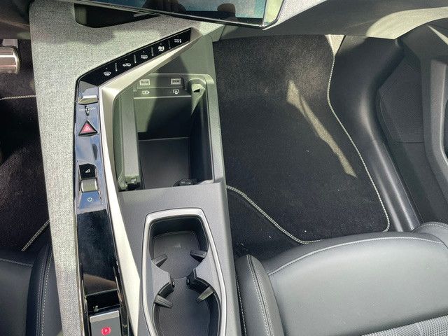 Fahrzeugabbildung Peugeot 5008 GT MHEV E-DSC+Navi+VollLED+Kamera+Sitzheizu