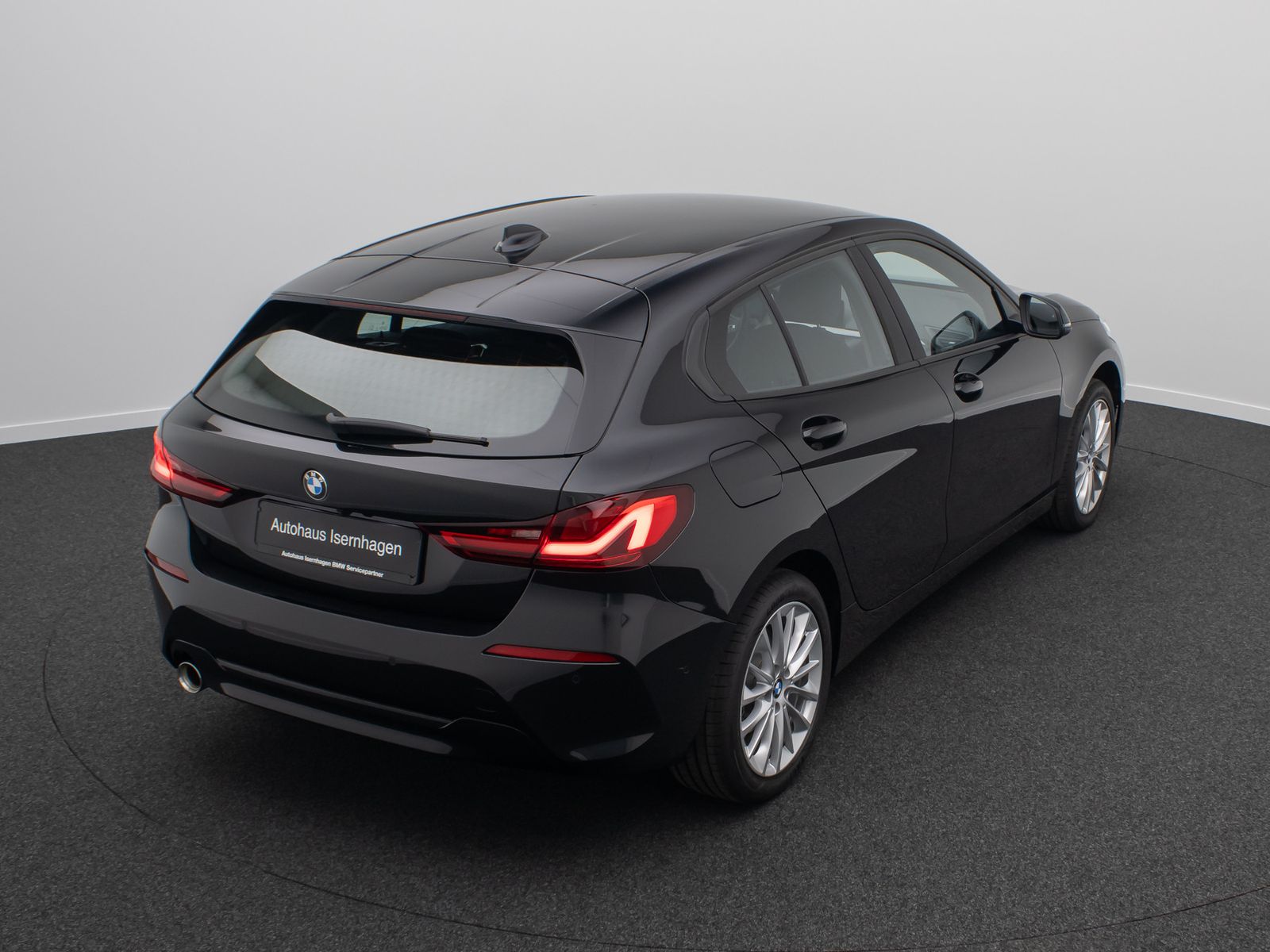 Fahrzeugabbildung BMW 118i Advantage HUD Kamera Alarm DAB CockpitProf