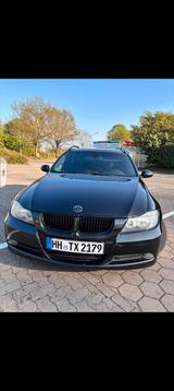 BMW 318i Touring -