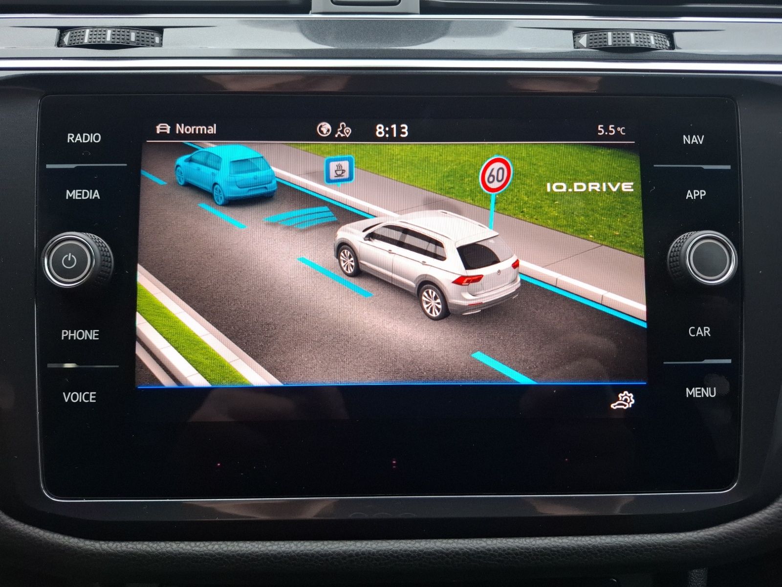 Fahrzeugabbildung Volkswagen Tiguan Allspace TDI Elegance DSG 4M Matrix Navi
