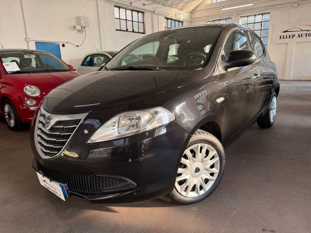 Lancia Ypsilon 1.2 69 CV 5 porte S&S Silver