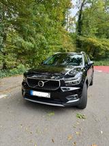Volvo XC40 T4 AWD Momentum Pro Geartronic Momentum Pro - Volvo Gebrauchtwagen in Duisburg