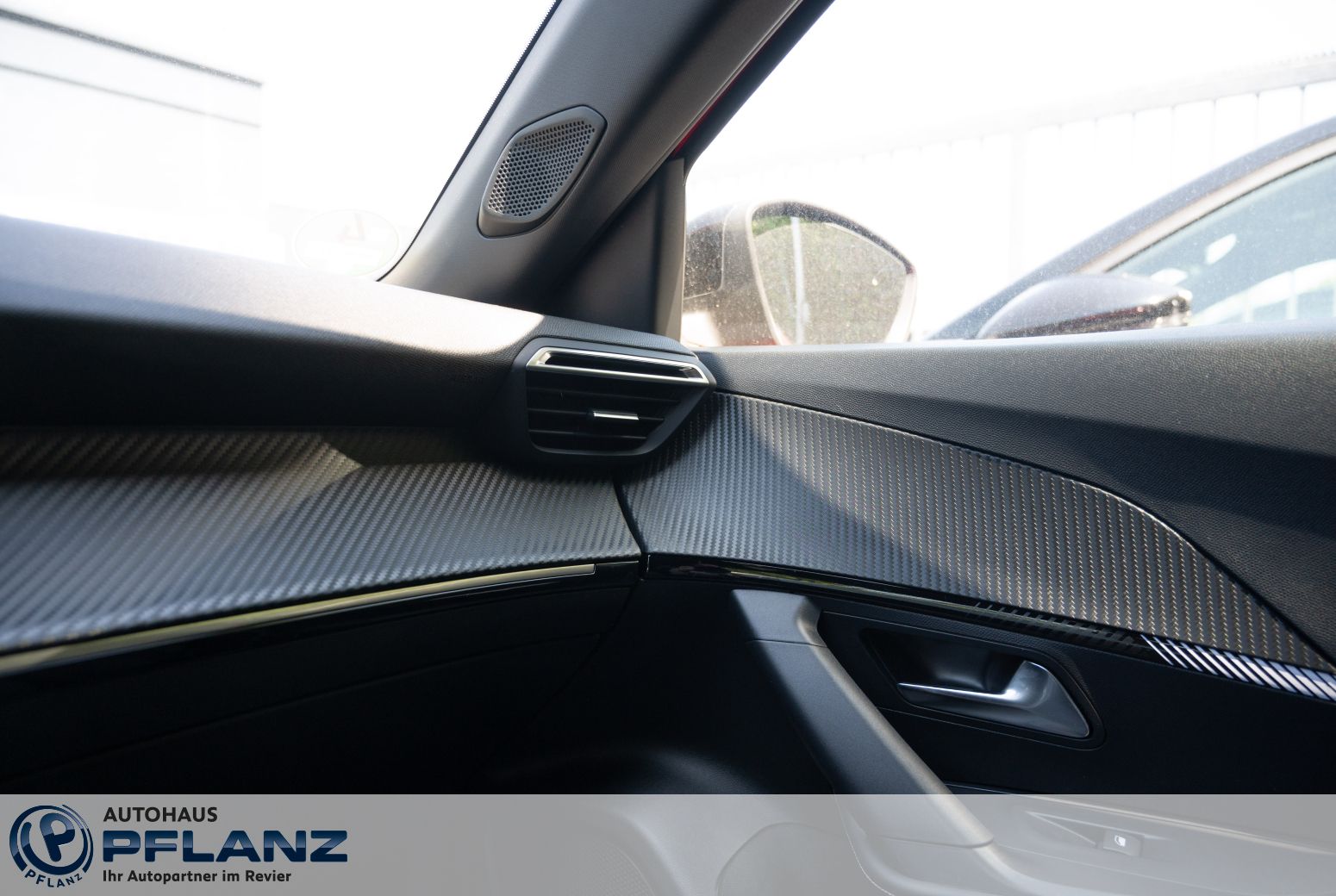 Peugeot 2008 - Bild 12