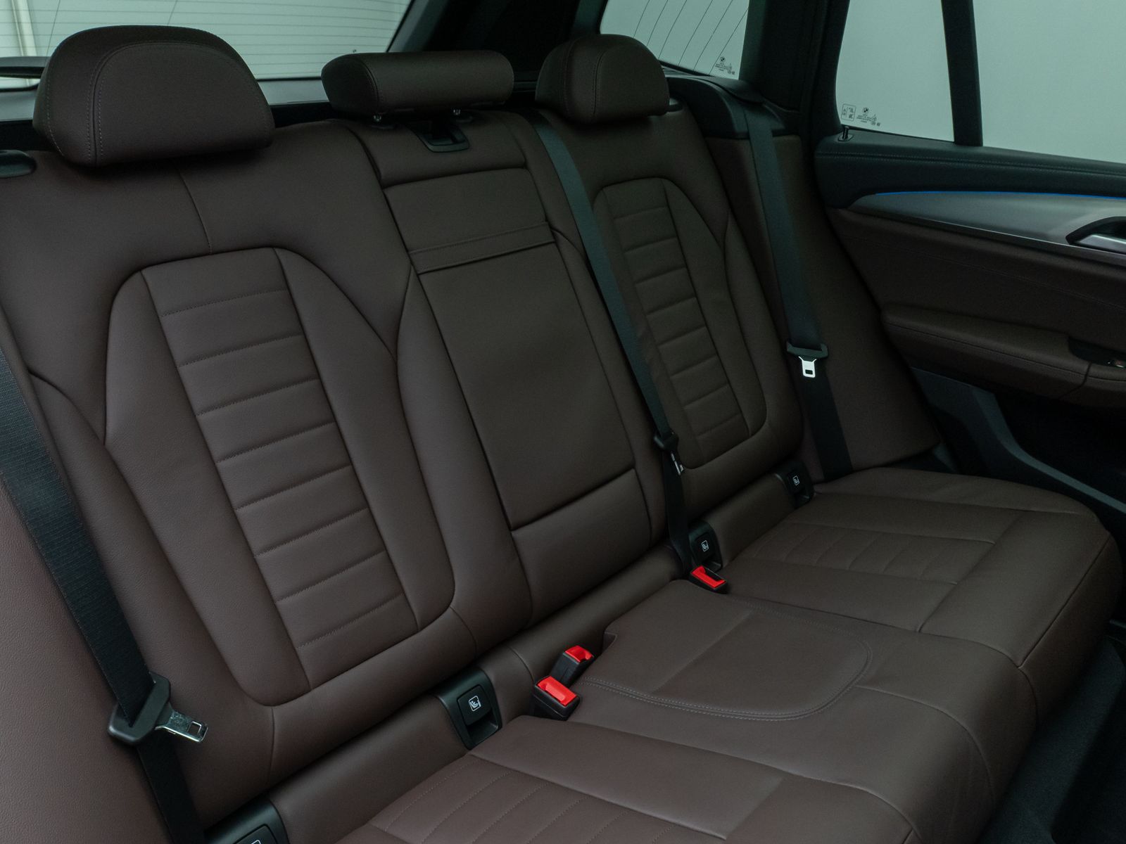 Fahrzeugabbildung BMW iX3 M Sport Impressive Panorama 360°HUD DAB H/K