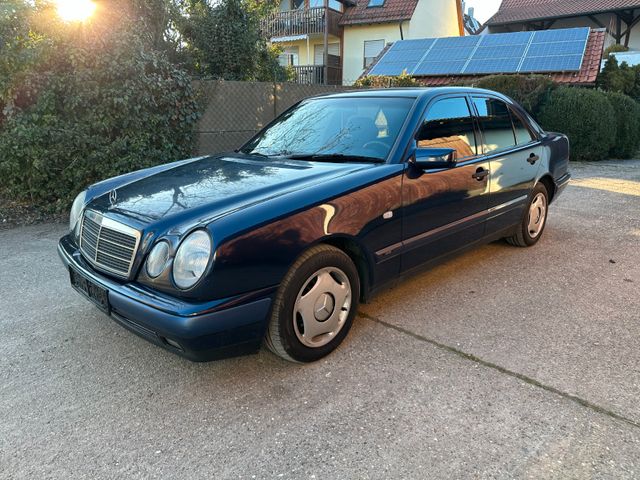 Mercedes-Benz E 220 D Classic 1.Hand Klima Rostfrei gepflegt