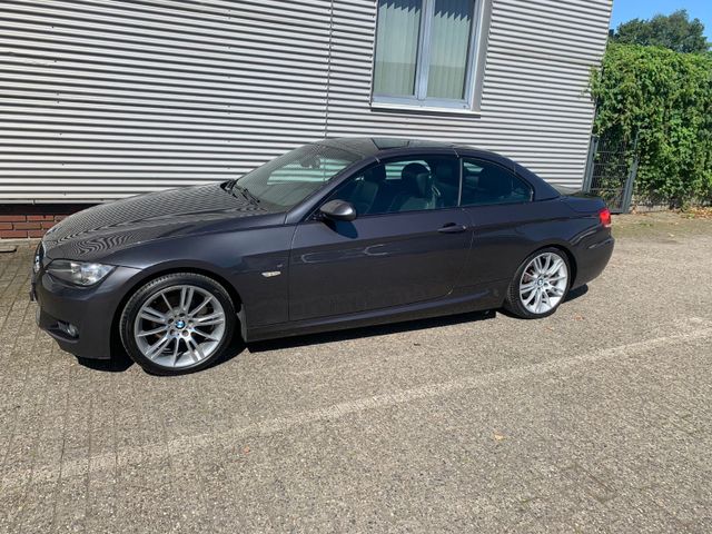 BMW 320i Cabrio - M Sport Paket 