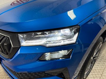 Fahrzeugverkauf 26 Skoda Karoq Sportline 1.5 AHK*Pano*19 Zoll*Matrix