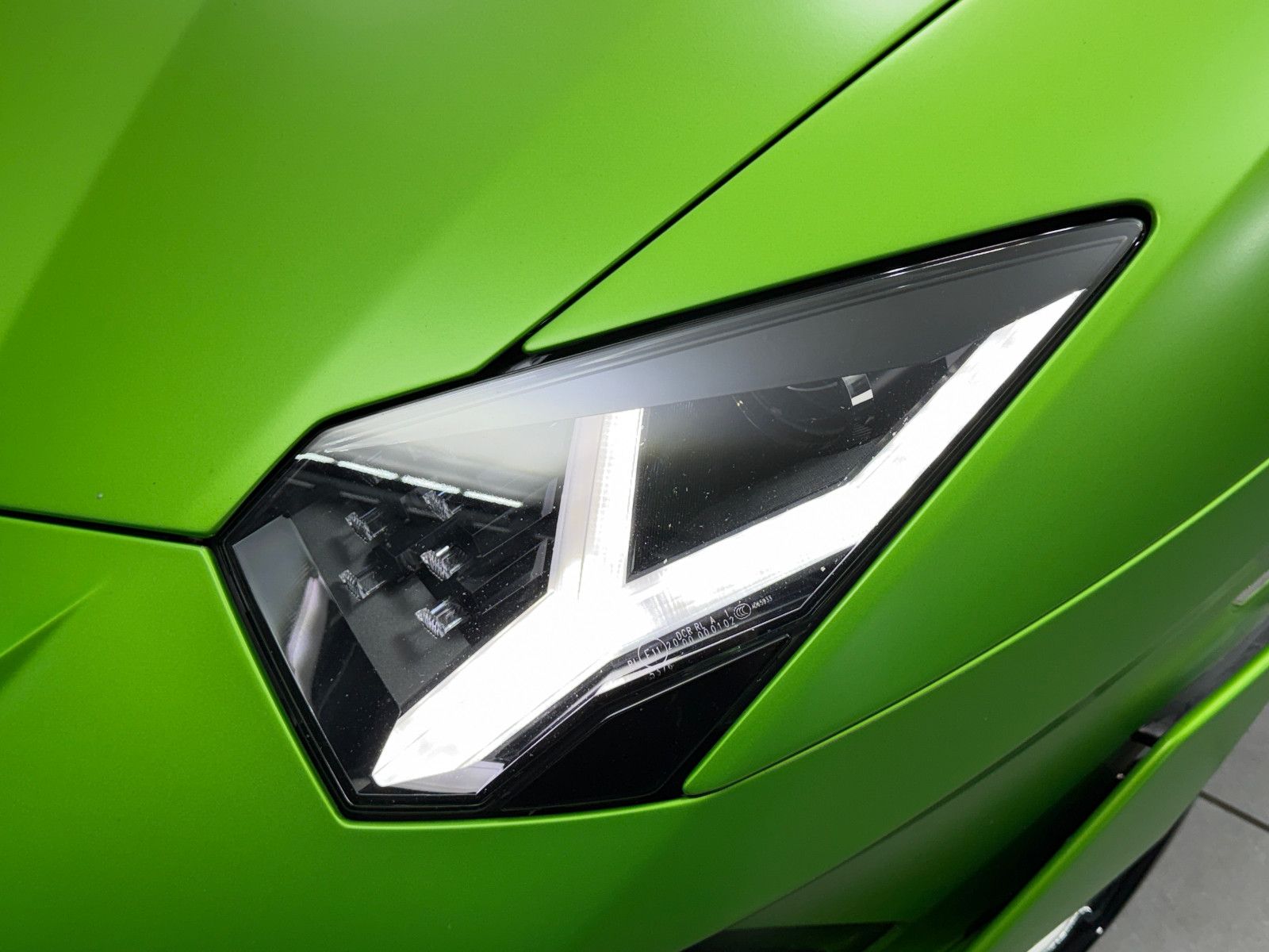 Fahrzeugabbildung Lamborghini Aventador SVJ | FULL CARBON|LIFT|SENSONUM|PPF|