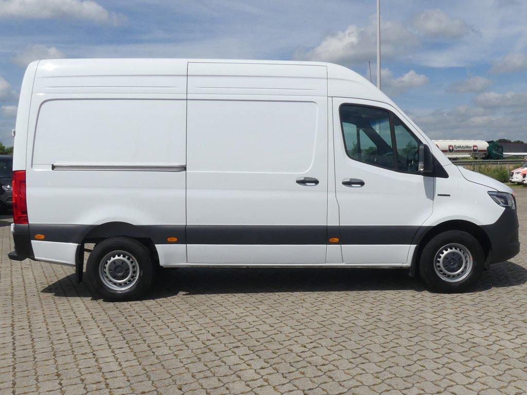 Mercedes-Benz eSprinter 314 KA Select L2H2 LED Kamera 81kWh